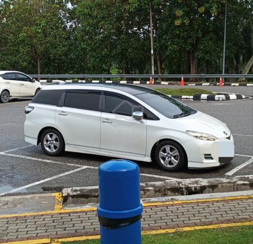 2005 Toyota WISH 1.8 - 1