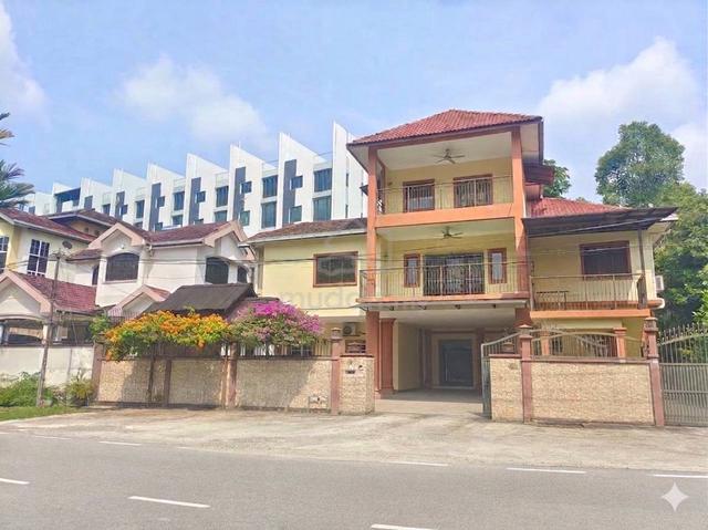 FACING OPEN 💥 3 Storey Bungalow Taman Wangsa Ukay Bukit Antarabangsa 1