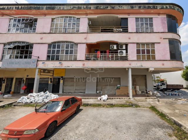 3sty KAMPUNG BATU BELAH Kawasan 15 Klang [ CONER LOT ] 1