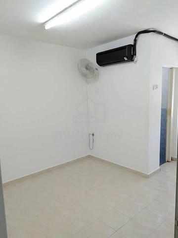 Permai Lake View Apartment 5