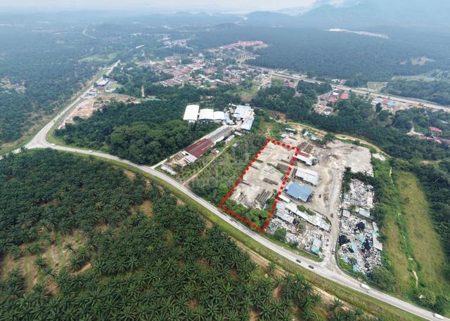 2.5ac Labu Seremban Ainsdale sendayan main road land rent 1