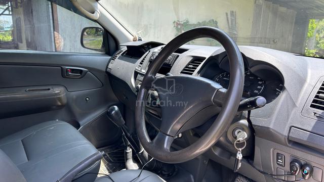 2013 Toyota HILUX 2.5 VNT MY05 KUN25R UPDATE (M) - 3
