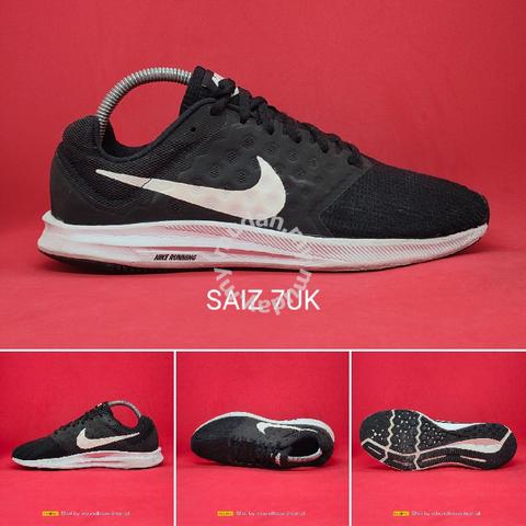 kasut jogging nike