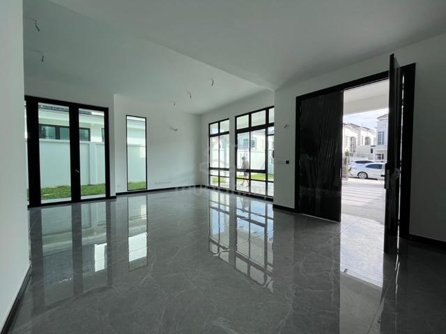 Setia Tropika EUROPEAN Alocasia Semi D 40x90 Johor Bahru 3
