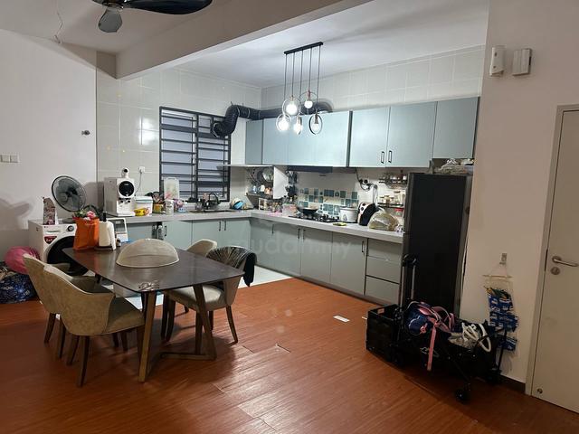 Residensi Adelia 1