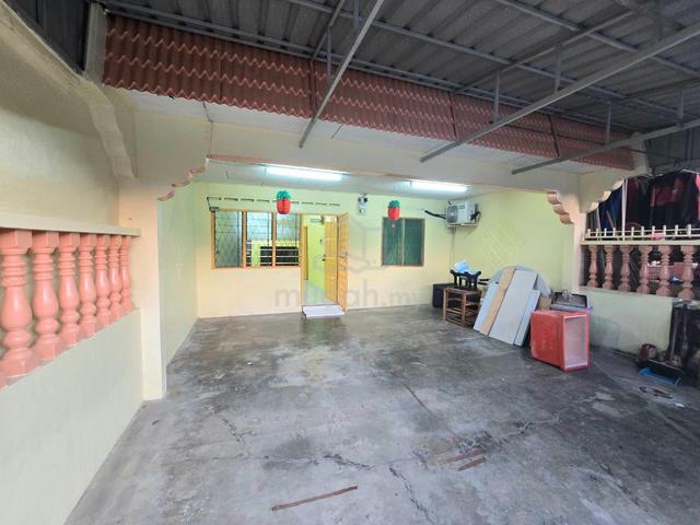 Skudai Jalan Kejayaan,Taman Universiti Single Storey Low Cost 1