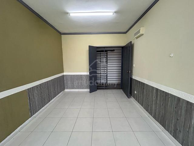 Residensi Laguna Biru 2 5