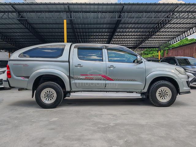 2015 Toyota HILUX 2.5 G TRD SPORTIVO (A) - 3