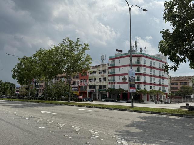 Shop Facing AEON NILAI (MAINROAD) 1