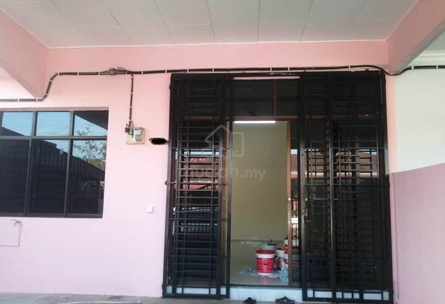Single Storey House Rent - Taman Yayasan, Segamat 1