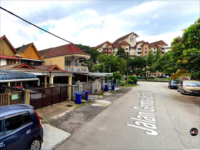 RENOVATED 2 STOREY SEKsyen 19 SHAH ALAM 1