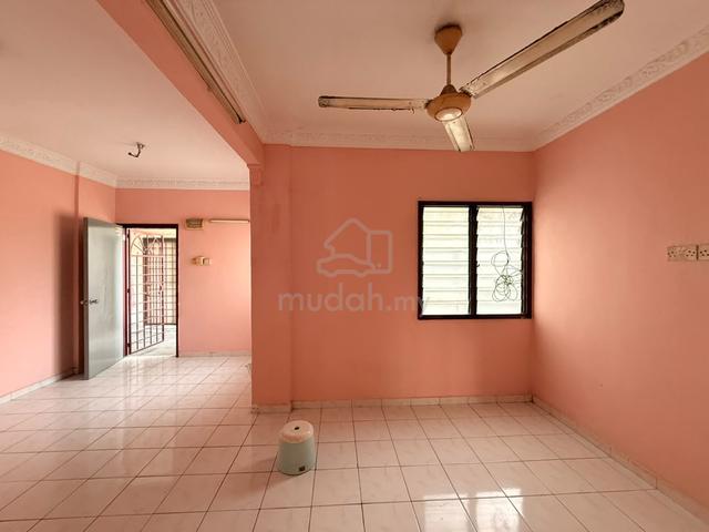 Palma Apartment (Bandar Country Homes) 1