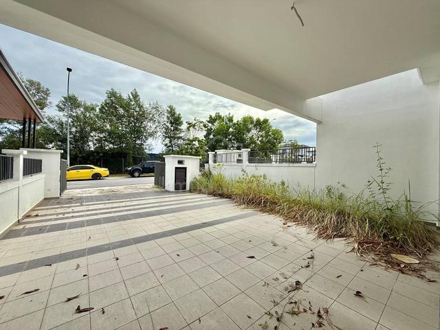 FACING OPEN/LOW DENSITY 2 STOREY SUPERLINK SETIA ALAMSARI IORA Kajang 4