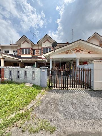 Double Storey Terrace Indahpura Kulai Below Market Hot Area 1