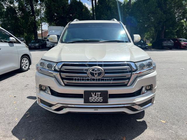 2010 Toyota LANDCRUISER V8 4.6 (A)no cantik free 5 - 1