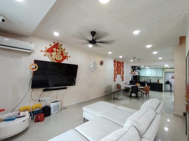 Impian Emas Double Storey Superlink Renovated Extended Southeast Unit 1
