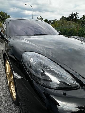 2020 Porsche CAYMAN 718 GT4 4.0 (M) - 4