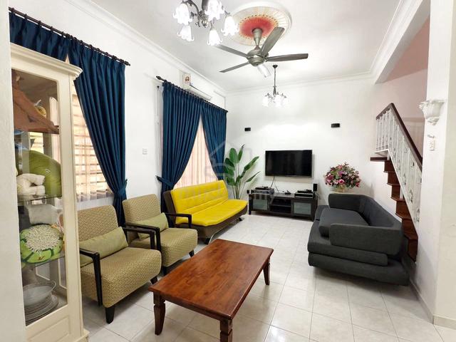 RENOVATED Taman Damansara Aliff, Johor Bahru 1