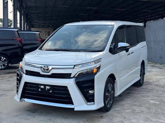 2021 Toyota VOXY 2.0 ZS KIRAMEKI 3 8YRS WARRANTY - 3