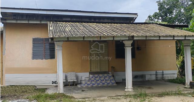 Rumah kampung untuk disewa di Kedai Mulong 1