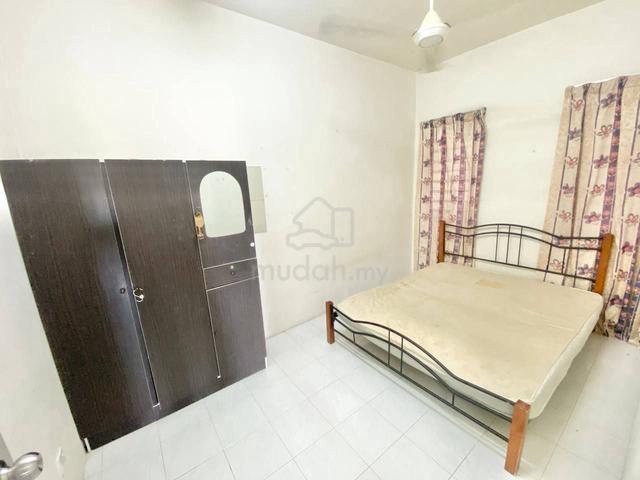 Villa Tropika (Bangi) 1