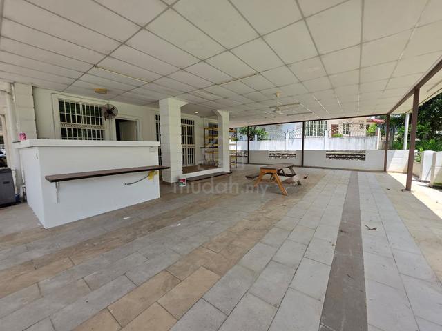 Kiansom Country Height House For Rent 1