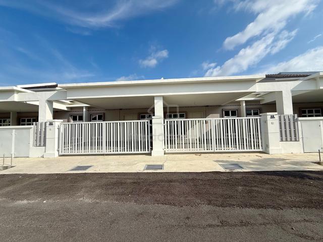 Complete Full Loan Freehold Single Storey Terrace Ayer Molek Tiang Dua 1