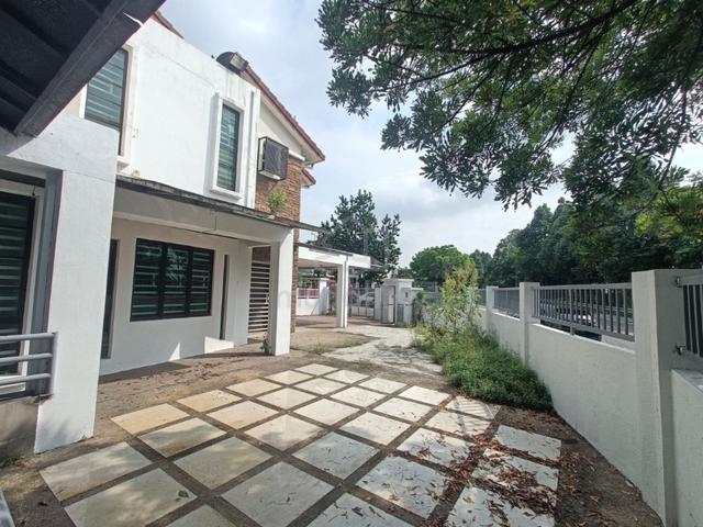 2 Storey Terrace Putra Height, Subang Jaya, Corner Unit Big Land 4