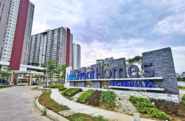 Lakefront Homes @ Cyberjaya 1