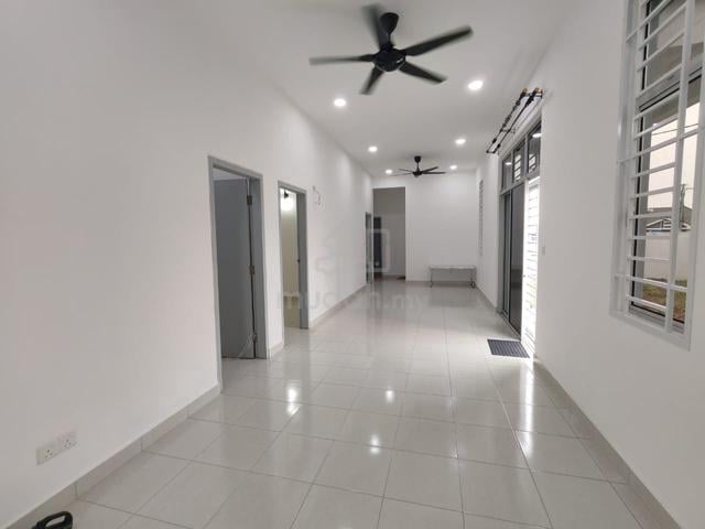 Single Storey Terrace House For Rent @ Jalan puyuh Bandar Putra Kulai 1