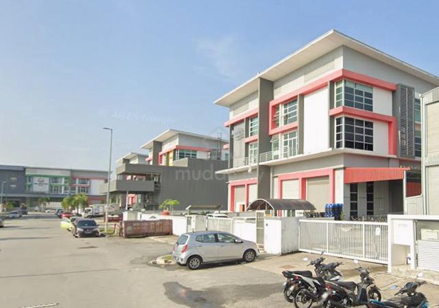 2 Storey Semi Detached Factory at Puchong For Rent 1
