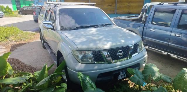 2012 Nissan NAVARA 2.5 LE (A) - 1