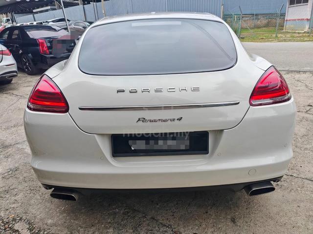 2010 Porsche PANAMERA 4 V6 3.6 (A) - 4