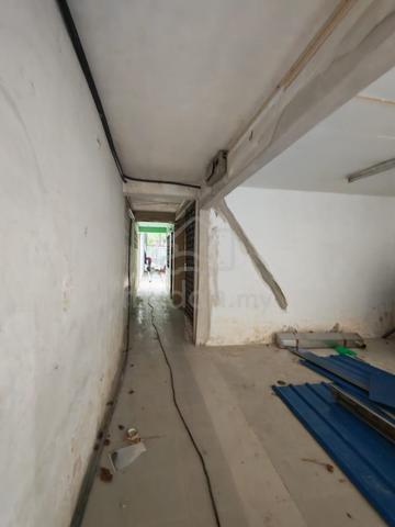 2 sty shop houses Jalan Air Itam Dato Kramat Georgetown Ample Car park 1