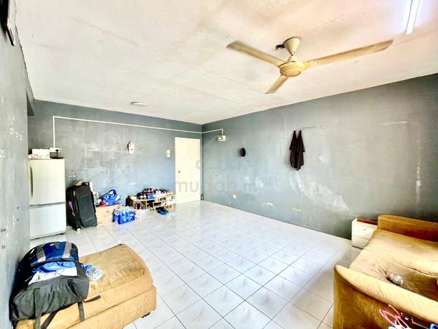 saujana apartment 1