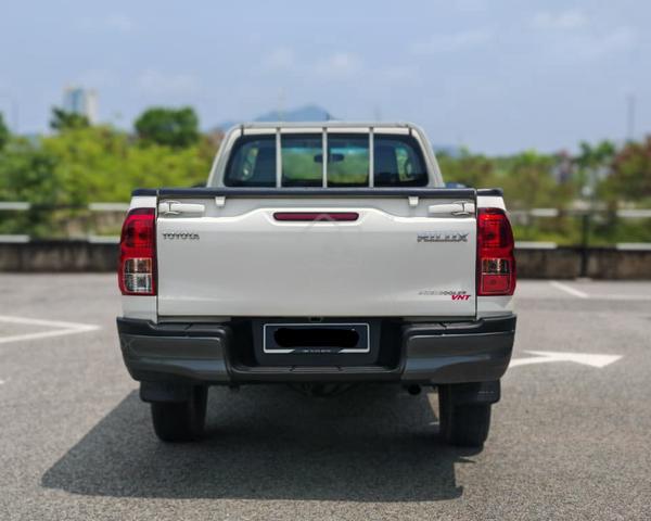 2023 Toyota HILUX 2.4 MT (M) - 5