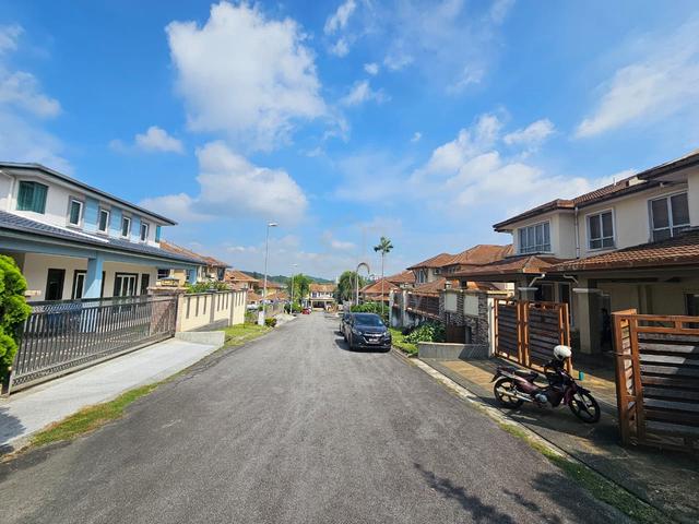 [Semi-D Join Unit] Suria Grande, Taman Bukit Semenyih 1