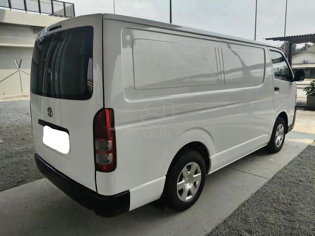 2014 Toyota Hiace 2.5 (M) Panel Van - 4