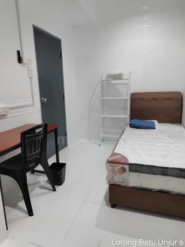 F/Furnished Single room with private bathroom near HTAR & Bukit Tinggi 1