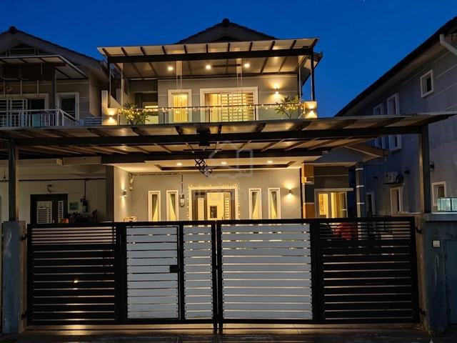 View Tasik SEMI-Dš”Modern Design & Full Renoš”Desiran Bayu Puchong 1