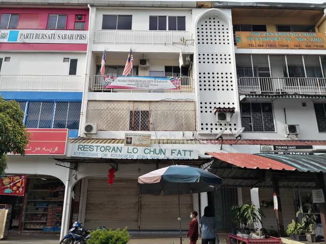 Bilik Sewa Pekan Donggongon 1