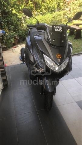 suzuki burgman street 125 scooter