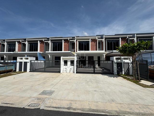 Freehold Gated Guarded Teres 2 Tingkat Alam Impian Ferrous 2 Shah Alam 1