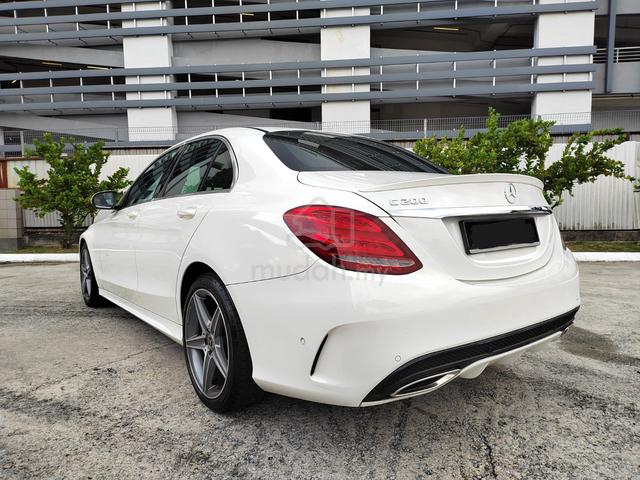 Mercedes Benz C200 2.0 AMG (CKD) (A) 💥 2018 RED - 1