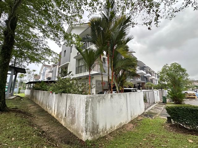 [3280 SF] 2.5 Storey SuperLink, Emerald Garden, Kota Emerald, Rawang 1