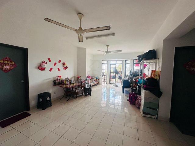 Kondominium Tanjung Puteri 2