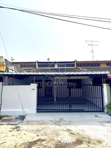 Jalan Desa 7/5, Taman Desa, Kluang, Single Storey Terrace 1