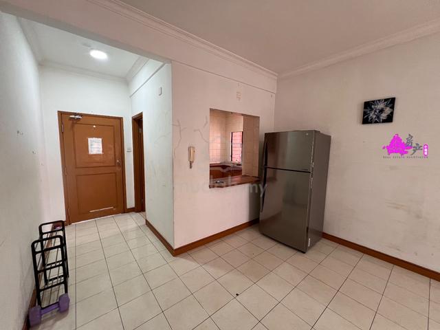 Marina Court 1