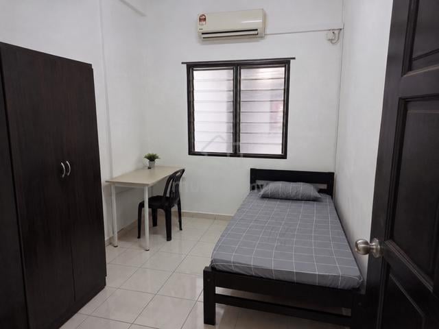 Skudai uda utama shop room for rent 1