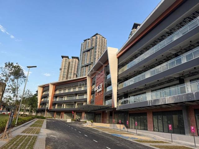 Skyloft Avenue Puchong Jaya Ground Floor Facing mainroad 1